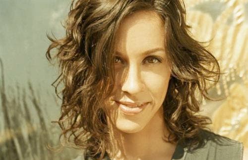 Alanis Morissette se gana un puesto en el paseo de la fama de la industría musical de Cánada