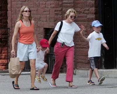 Jodie foster ¿un poco más afuera del armario?