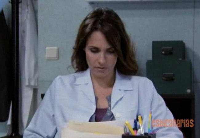 MacayEsther18x06-02