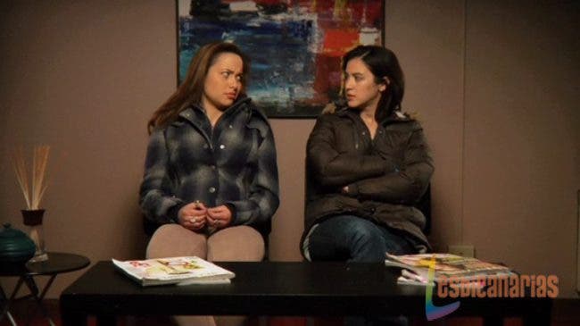 Vivian y Aster Anyone But Me