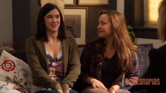 Vivian y Aster Anyone But Me