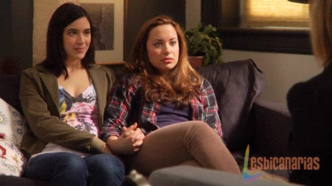 Aster y Vivian Anyone But Me