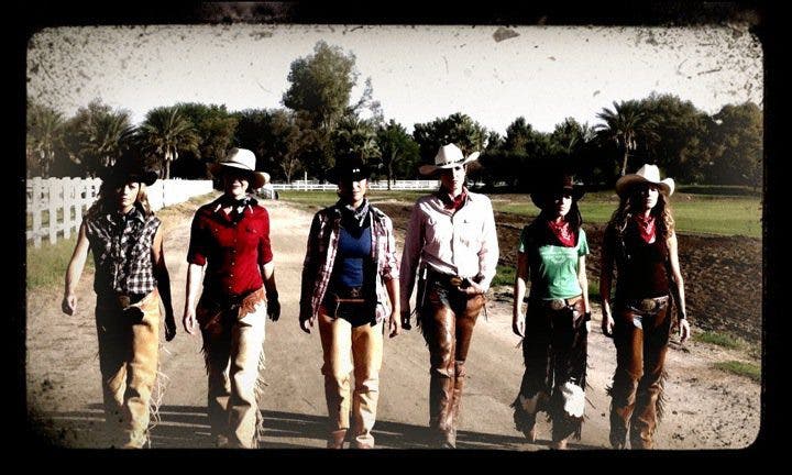 Cowgirl Up conoce a las protagonistas