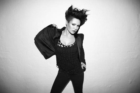 Sarah McLeod también se une al club