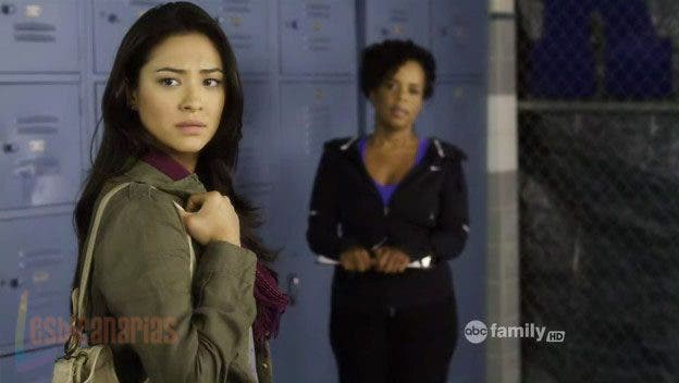Pretty Little Liars 1x15 08
