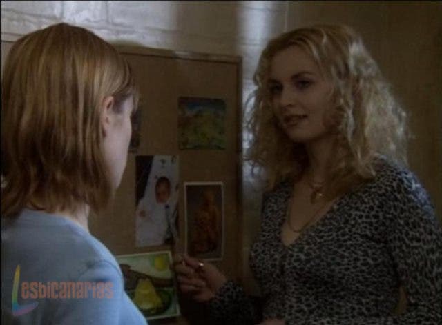 Bad Girls 1x0401