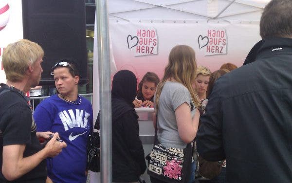 Jenny y Emma: Evento de fans con las chicas