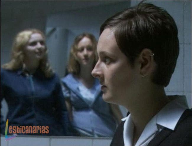 Bad Girls 1x07 03