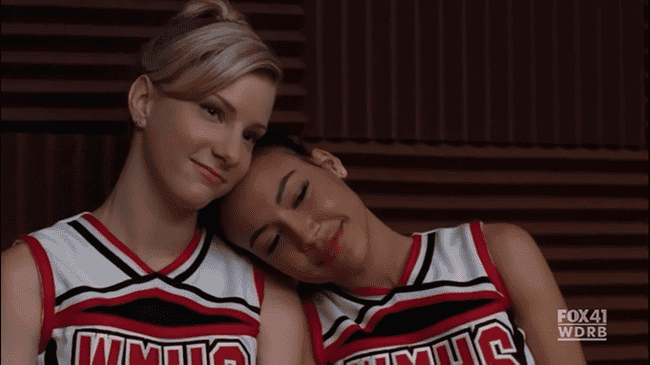 Santana y Brittany llegan a Spoilerlandia