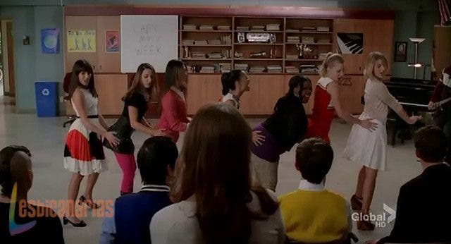 Brittany y Santana 2x07 06