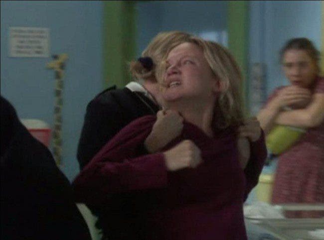 2x01 zandra peleando 2x01 zandra peleando e1330040632946