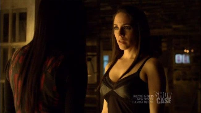 Lost Girl 2x15 08