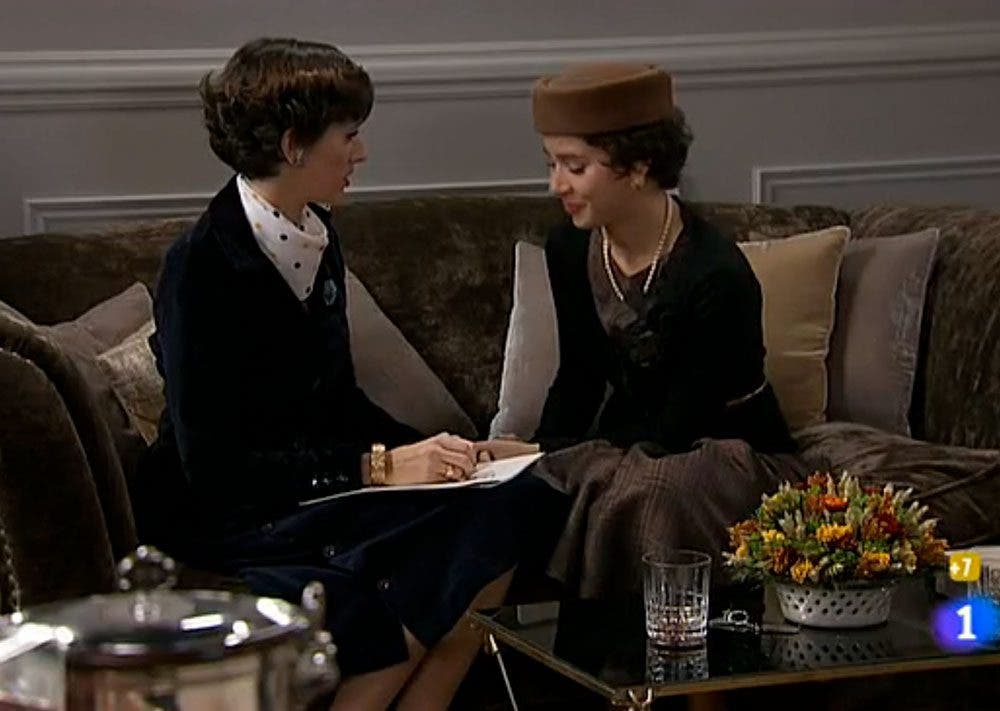 Ana y Teresa listas para el funeral