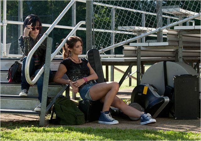 Olivia Wilde y Ashley Greene se enrollan en Butter