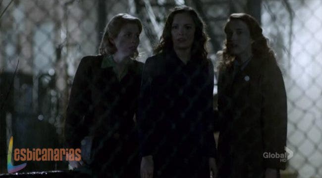 Las chicas descubriendo a Hazel