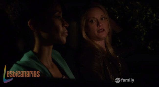Lena y Stef hablando sobre la vida