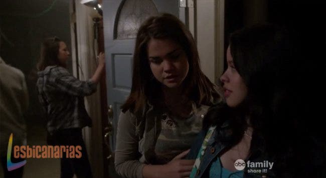 Mariana y Callie en la fiesta