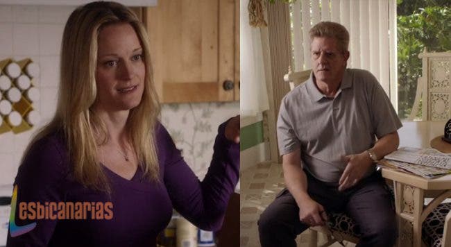 Stef hablando con su padre
