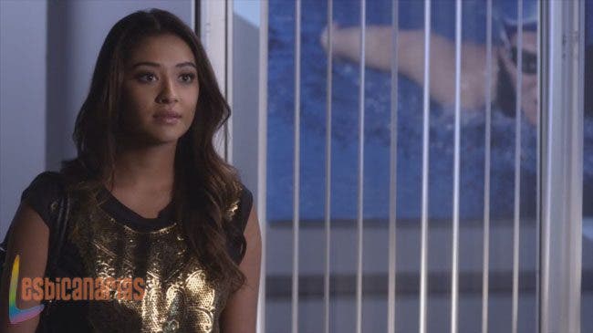 Pretty Little Liars 4x09-03