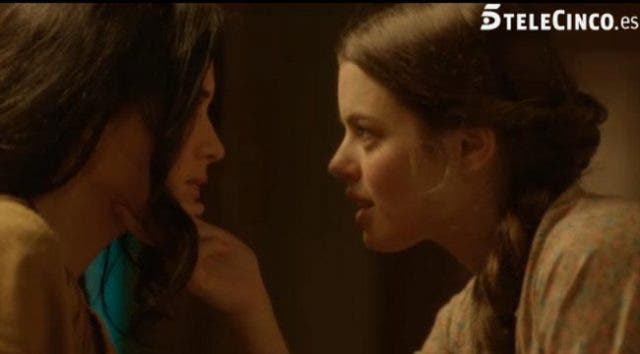 Adriana Torrebejano y Berta Hernandez