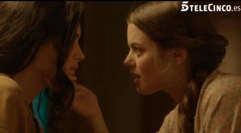 Adriana Torrebejano y Berta Hernandez