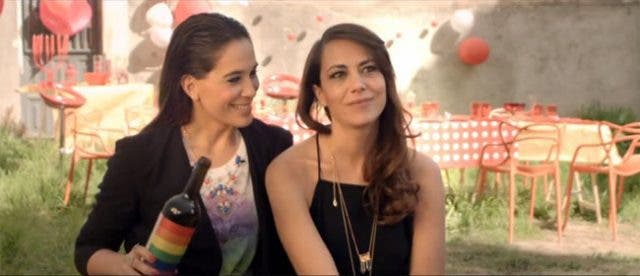 De Chica En Chica