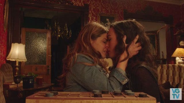 Laura y Carmilla
