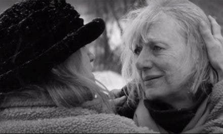 Esta versión lésbica del «Hello» de Adele te pondrá a llorar otra vez