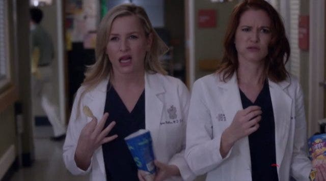 Arizona y April platicando