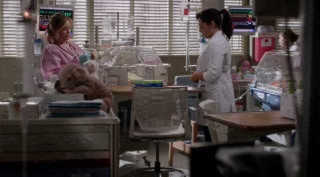 Callie y Arizona hablando