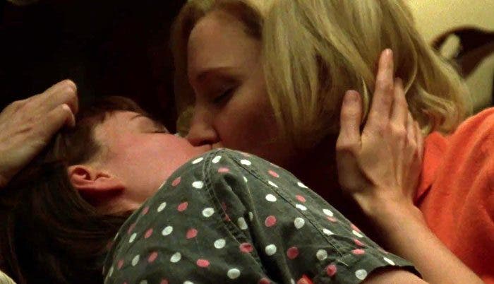 Delta Airlines proyecta en sus vuelos una versión de Carol sin besos lésbicos
