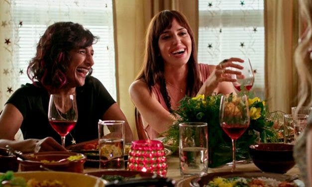 Kareema y Sofia nueva pareja lésbica en No Tomorrow
