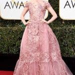 Lily Collins Globos de Oro 2017