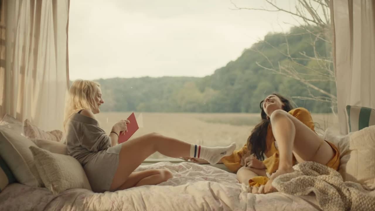 Party of one canciones l&eacute;sbicas