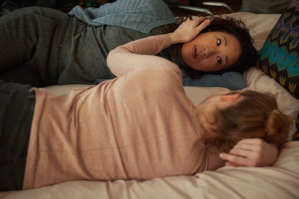 Eve y Villanelle en la cama