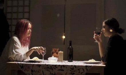 No me mires así por María Peláe y Alba Reig un himno a la química entre dos mujeres