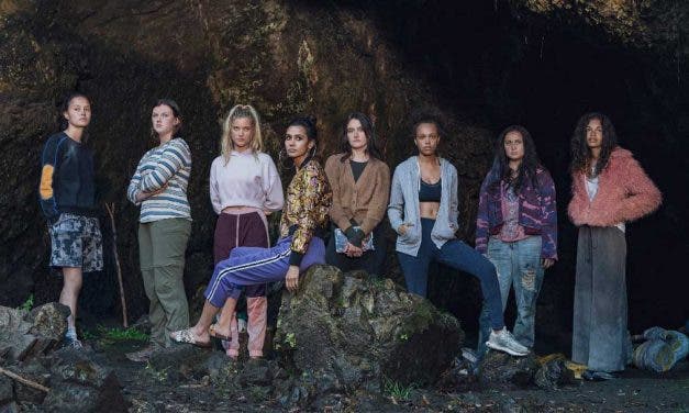 El primer tráiler de The Wilds nos muestra un beso lesbicanario