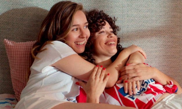 Luimelia resumen de episodio 3×01 «La vecina indiscreta»