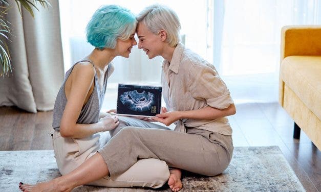 La sanidad pública cubrirá la reproducción asistida de las parejas lésbicas, mujeres solteras y personas trans con capacidad de gestar