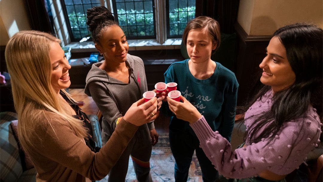 The Sex Lives of College Girls mini resumen de episodio 1×01