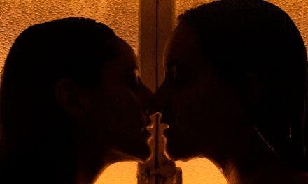 Caducidad: una canción sobre ese amor que te dejó una huella bonita aunque terminara