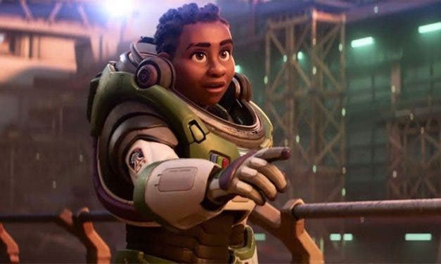 Lightyear censurada en Arabia Saudita,  Kuwait  y 12 países más porque contiene un beso lésbico