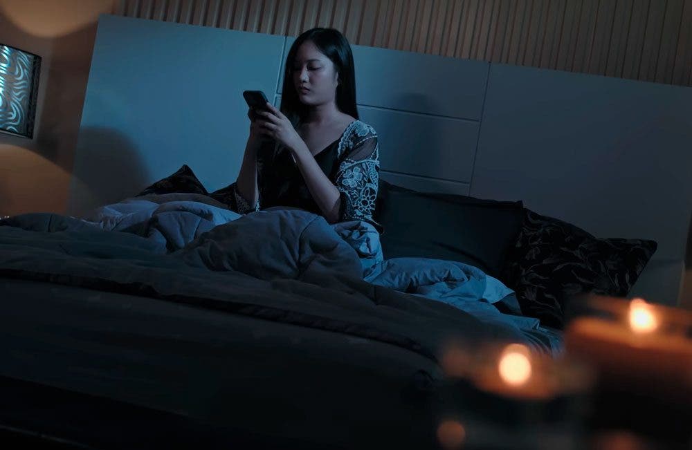 Mon mete miedo a Sam con historias de fantasmas